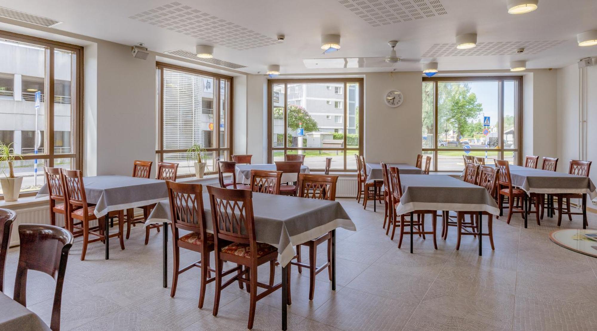 סאבונלינה Summer Hotel Tott מראה חיצוני תמונה